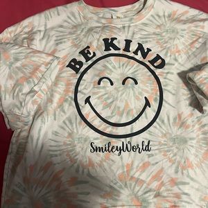 Pull over tie dye shirt😁😁😁